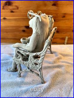 16.6 lb Cast Iron Doorstop Frogs w Glasses On Floral Bench Garden Decor VTG