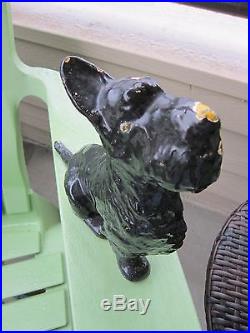 ANTIQUE ORIGINAL SPENCER CAST IRON SITTING SCOTTIE WEDGE BLACK DOG DOORSTOP