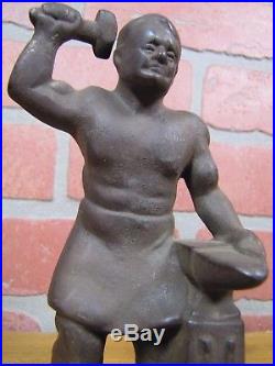 Antique Cast Iron BLACKSMITH FOUNDRY IRON WORKER w ANVIL Doorstop Bookend Statue