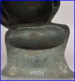 Antique Cast Iron Squirrel Door Stop Eating A Nut Sitting On A Stump