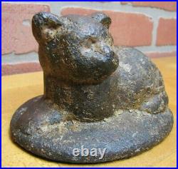 Antique Cat on Rug Cast Iron Kitty Kat Doorstop Figural Decorative Art Statue