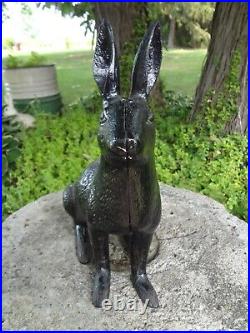 Antique HUBLEY CAST IRON RABBIT DOORSTOP GARDEN FIGURINE STATUE YARD DECOR BUNNY