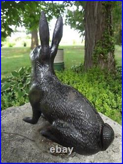 Antique HUBLEY CAST IRON RABBIT DOORSTOP GARDEN FIGURINE STATUE YARD DECOR BUNNY