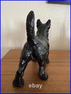 Antique HUBLEY Scottish Terrier Dog Doorstop Cast Iron Statue Black