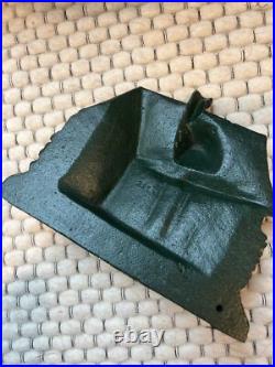 Antique Hubley # 211 Cottage Cast Iron Doorstop Excellent Condition