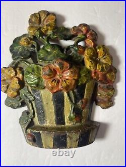 Antique Hubley Cast Iron Nasturtiums Flower Basket Doorstop Original Paint Antique Hubley Cast Iron Nasturtiums Flower Basket Doorstop Original Paint