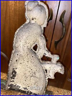 BRADLEY & HUBBARD Doorstop Cast Iron 7796 Woman Left Face 11x7 Shawl Basket