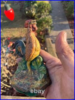 Beautiful cast-iron rooster doorstop. Fantastic original paint