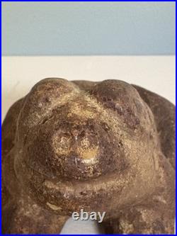 CAST IRON FROG SMILING DOORSTOP VINTAGE Slight TRACE PAINT, Nice Patina