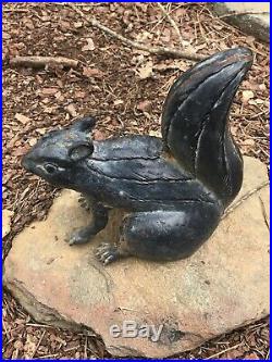 Interesting Vintage Cast Iron Full Body Squirrel Doorstop Garden Statue