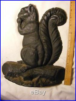 Nicely Detailed Squirrel Doorstop, Large size, cast iron, good condition