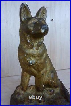 Old Cast Iron GERMAN SHEPHERD Doorstop Decorative Art Statue Figural Dog