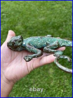 RARE Antique Sherwin Williams Paint & Varnish Chameleon Cast Iron Advertising