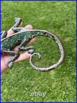 RARE Antique Sherwin Williams Paint & Varnish Chameleon Cast Iron Advertising