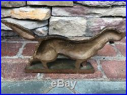 RARE HTF ANTIQUE HUBLEY #105 CAST IRON HUNTING DOG With DUCK DECOY DOORSTOP NICE