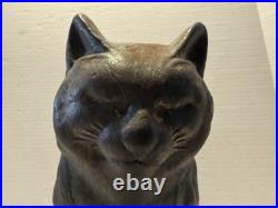 Scarce Antique HUBLEY USA SLEEPING CAT? Doorstop Door Stop Cast Iron Full Roun