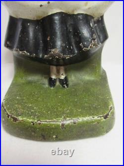 VINTAGE 1920's CAST IRON DOORSTOP MILK MAID w APRON JUDD # 1242 U. S. A