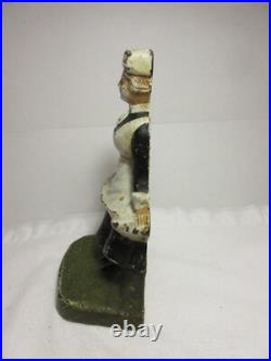 VINTAGE 1920's CAST IRON DOORSTOP MILK MAID w APRON JUDD # 1242 U. S. A