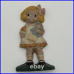 VINTAGE HUBLEY DOLLY DINGLE aka DOLLY DIMPLE CAST IRON DOORSTOP STATUE ANTIQUE