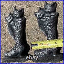 VTG KITTENS IN WITCHES BOOT Cast Iron Doorstop Antique primitive heavy RARE