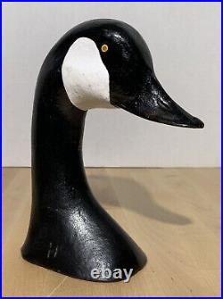 Vintage CAST IRON GOOSE HEADS DOORSTOPS BOOKENDS LARGE SIZE CAPTAIN HARRY JOBES Vintage CAST IRON GOOSE HEADS DOORSTOPS BOOKENDS LARGE SIZE CAPTAIN HARRY JOBES