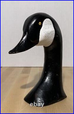 Vintage CAST IRON GOOSE HEADS DOORSTOPS BOOKENDS LARGE SIZE CAPTAIN HARRY JOBES Vintage CAST IRON GOOSE HEADS DOORSTOPS BOOKENDS LARGE SIZE CAPTAIN HARRY JOBES