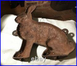 Vintage Cast Iron Rabbit Mold Easter Chocolate Bunny Cake Pan Door Stop