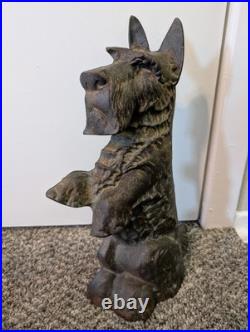 Vintage Scotty Scottish Terrier Cast Iron Dog Doorstop 15 Tall. Very Heavy Vintage Scotty Scottish Terrier Cast Iron Dog Doorstop 15 Tall. Very Heavy