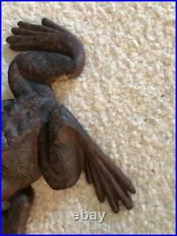 Vintage Virginia METALCRAFTERS cast iron Frog Doorstop DOOR STOPPER 8W