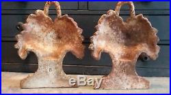 Vintage pair Hubley Cast Iron Doorstops/Bookends Flower Baskets #8 crusty patina