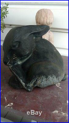 Virginia Metalcrafters Shy Rabbit Cast Iron Doorstop Bunny Garden Statute