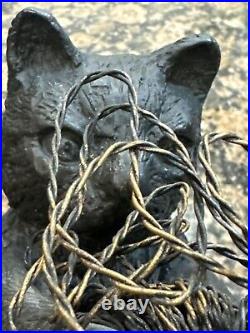 Vtg Cast Iron Playful Cat Copper Wire Ball Yarn Doorstop 3.5 lbs Kitten Sitting