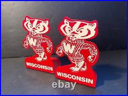 WISCONSIN ALUMNI USA FOOTBALL Pre-Motion W Buckey Badger Statue Bookends Steel