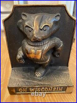 Wisconsin USA Football Badger Cast Iron Art Statue Sculpture Bookend Doorstop Wisconsin USA Football Badger Cast Iron Art Statue Sculpture Bookend Doorstop